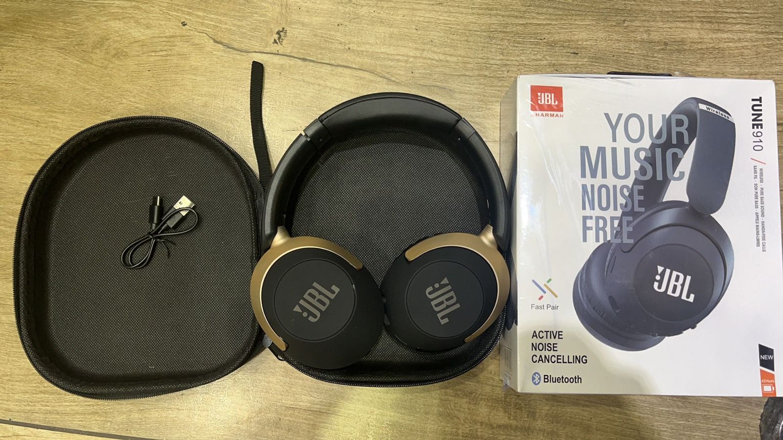 Casque Sans Fil Pliable JBL TUNE 910 BT – Image 3